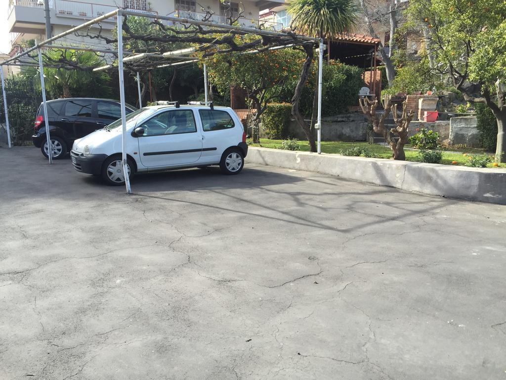 Sant'Agata Li Battiati B&B Il Bagolaro Dell'Etna المظهر الخارجي الصورة